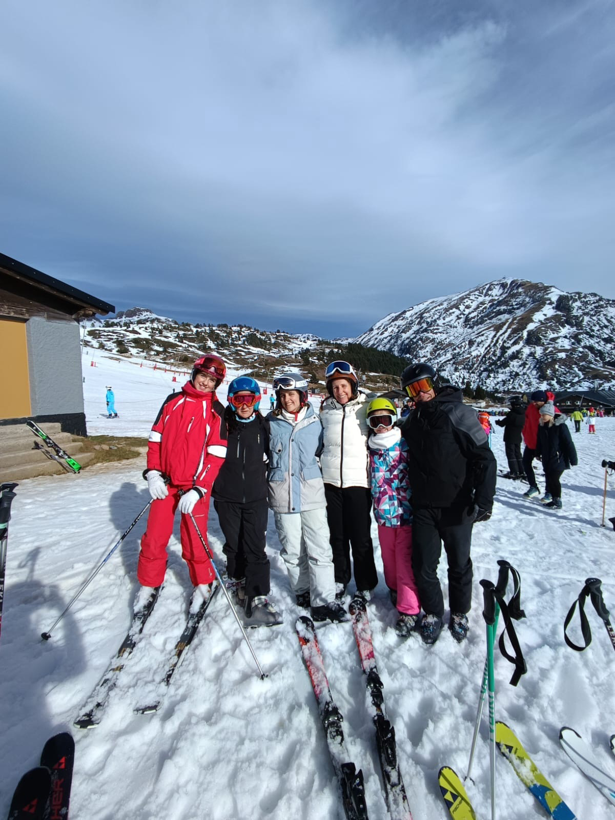 Freedonel Snowboarding lessons Aragón | Book or gift online | Freedome