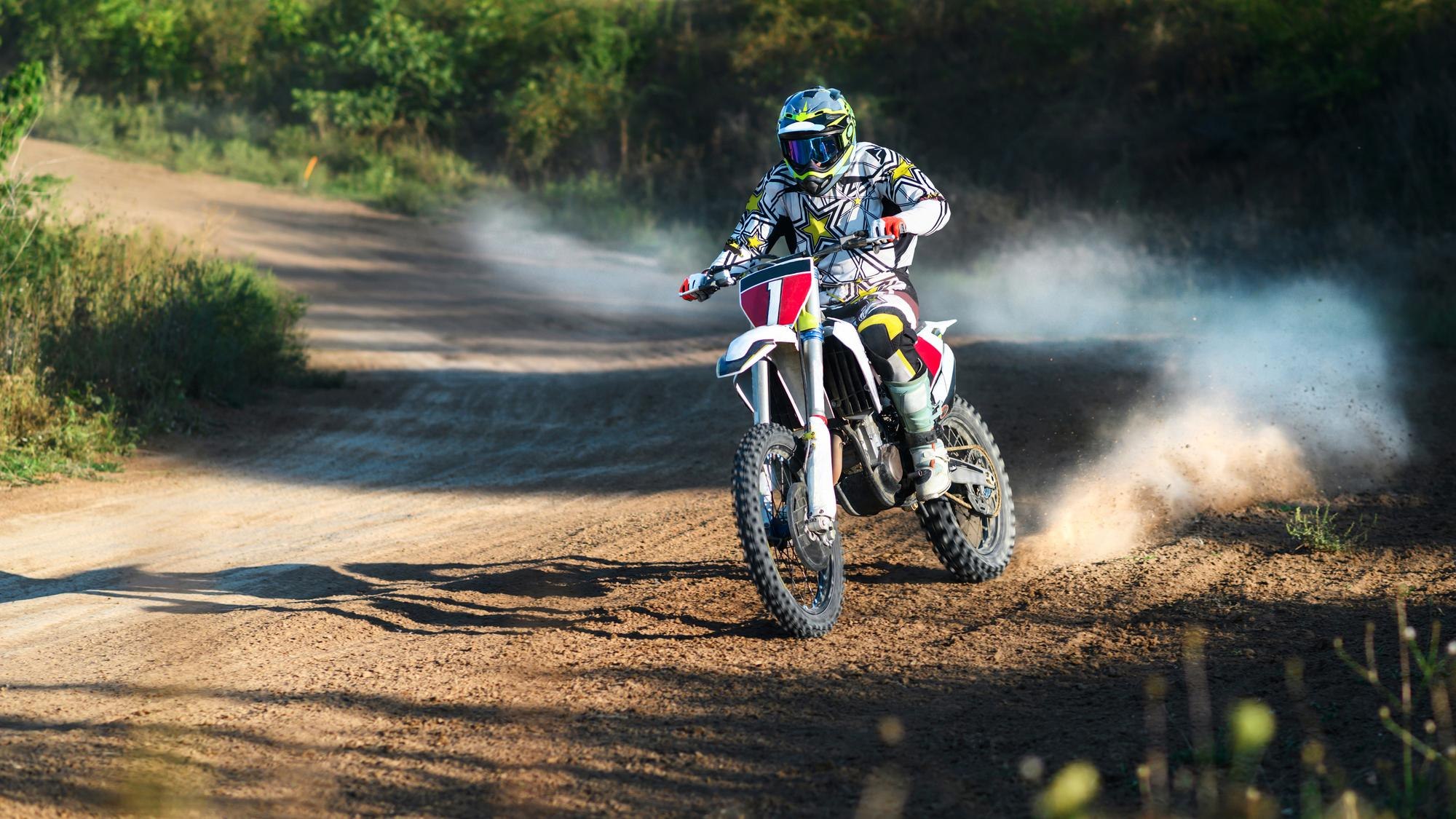 Foto de persona en motocross